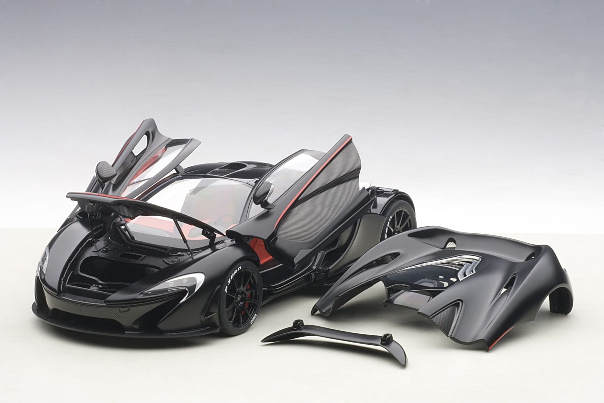 AUTOART - McLAREN - P1 2013