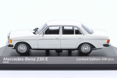 1/43 MINICHAMPS - MERCEDES BENZ - E-CLASS 230E (W123) 1982