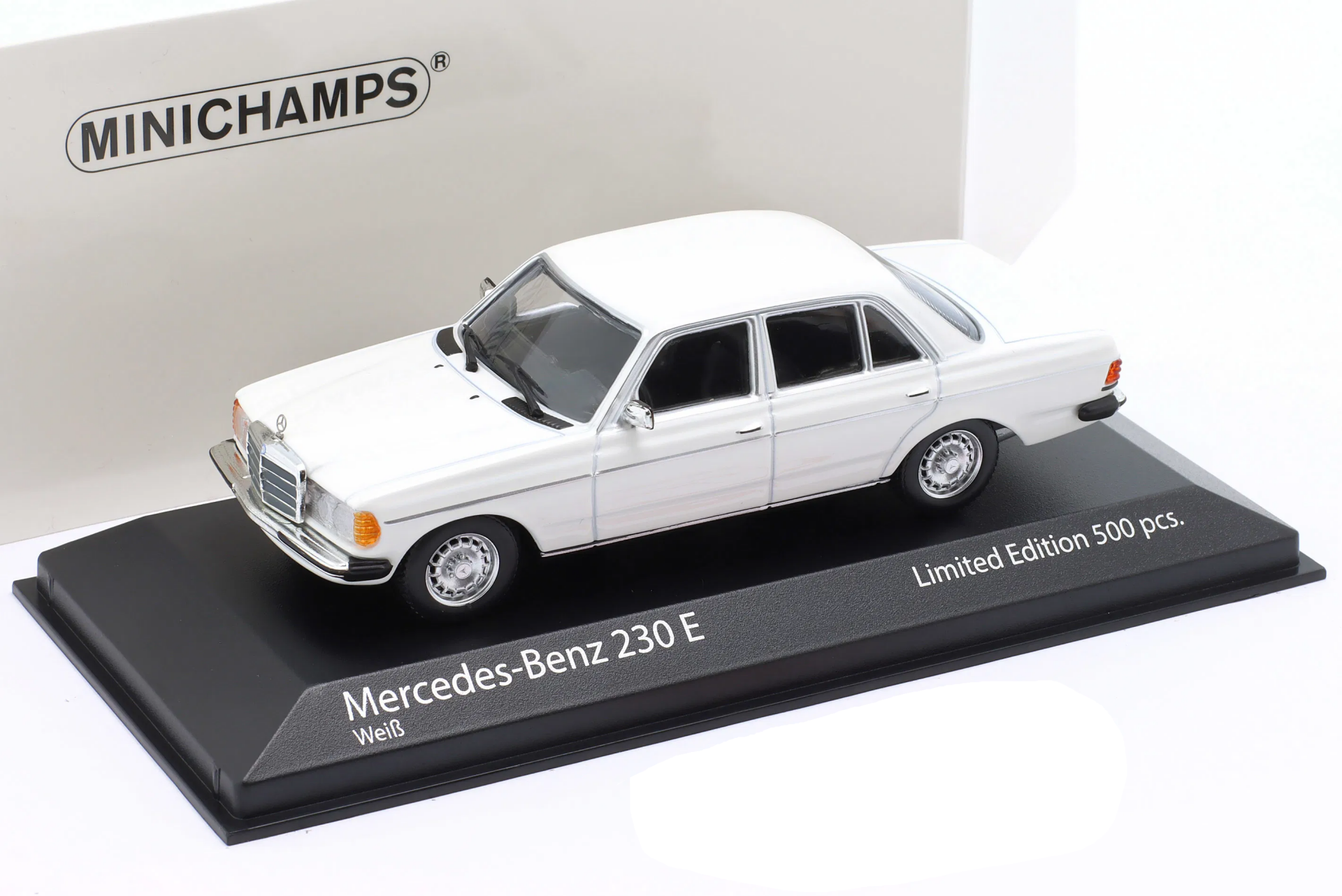 1/43 MINICHAMPS - MERCEDES BENZ - E-CLASS 230E (W123) 1982