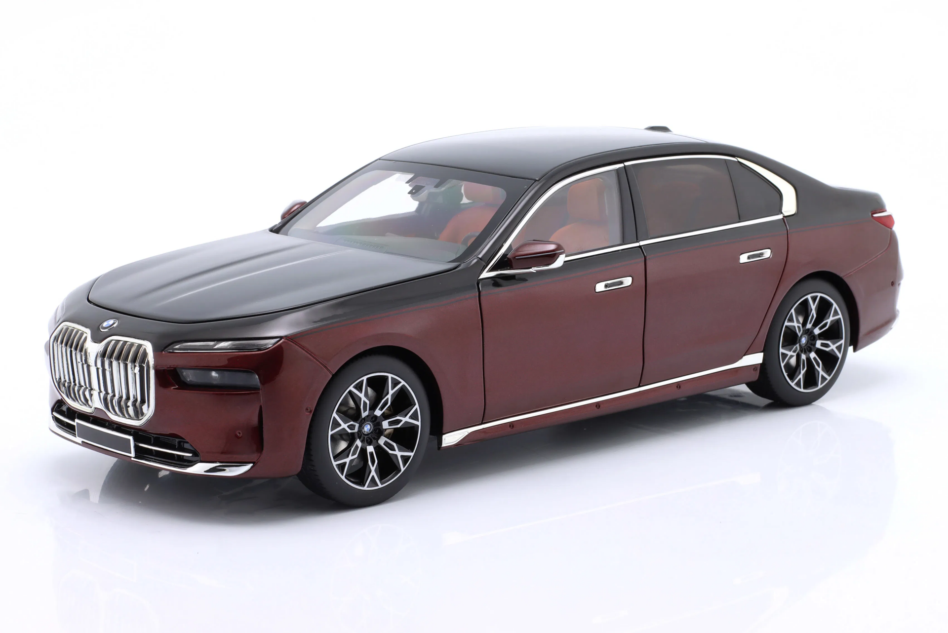 MINICHAMPS  BMW - 7-SERIES i7 (G70 BEV) 2022