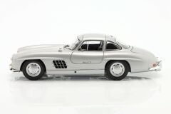 MINICHAMPS MERCEDES BENZ 300SL W198