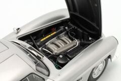MINICHAMPS MERCEDES BENZ 300SL W198