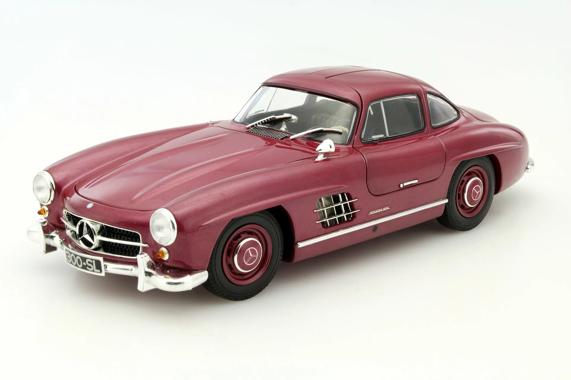 1/18 MINICHAMPS - MERCEDES BENZ - 300 SL GULLWING (W198) 1954