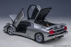 AUTOART - LAMBORGHINI - DIABLO SE30 JOTA 1994(Kopya)