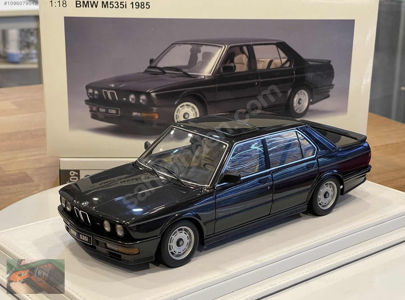 AUTOART - BMW - M535i 1985