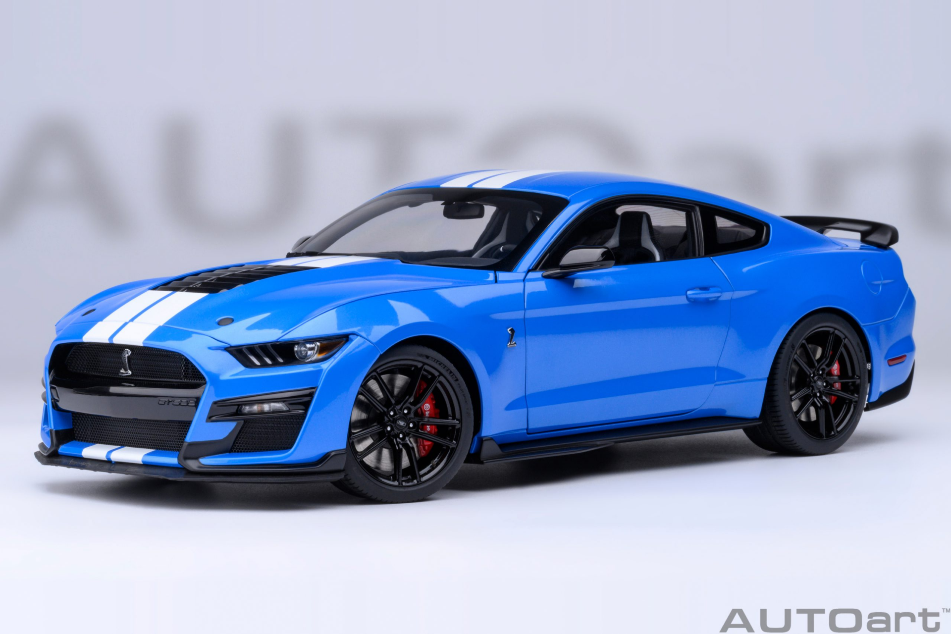 1/18 AUTOart Ford Mustang Shelby GT500 (Grabber Blue)