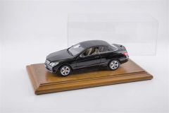 Atlantic Case 10067 Molsheim 1/8 ölçek Ahşap Tabanlı Sergileme Ünitesi. Renk Ceviz