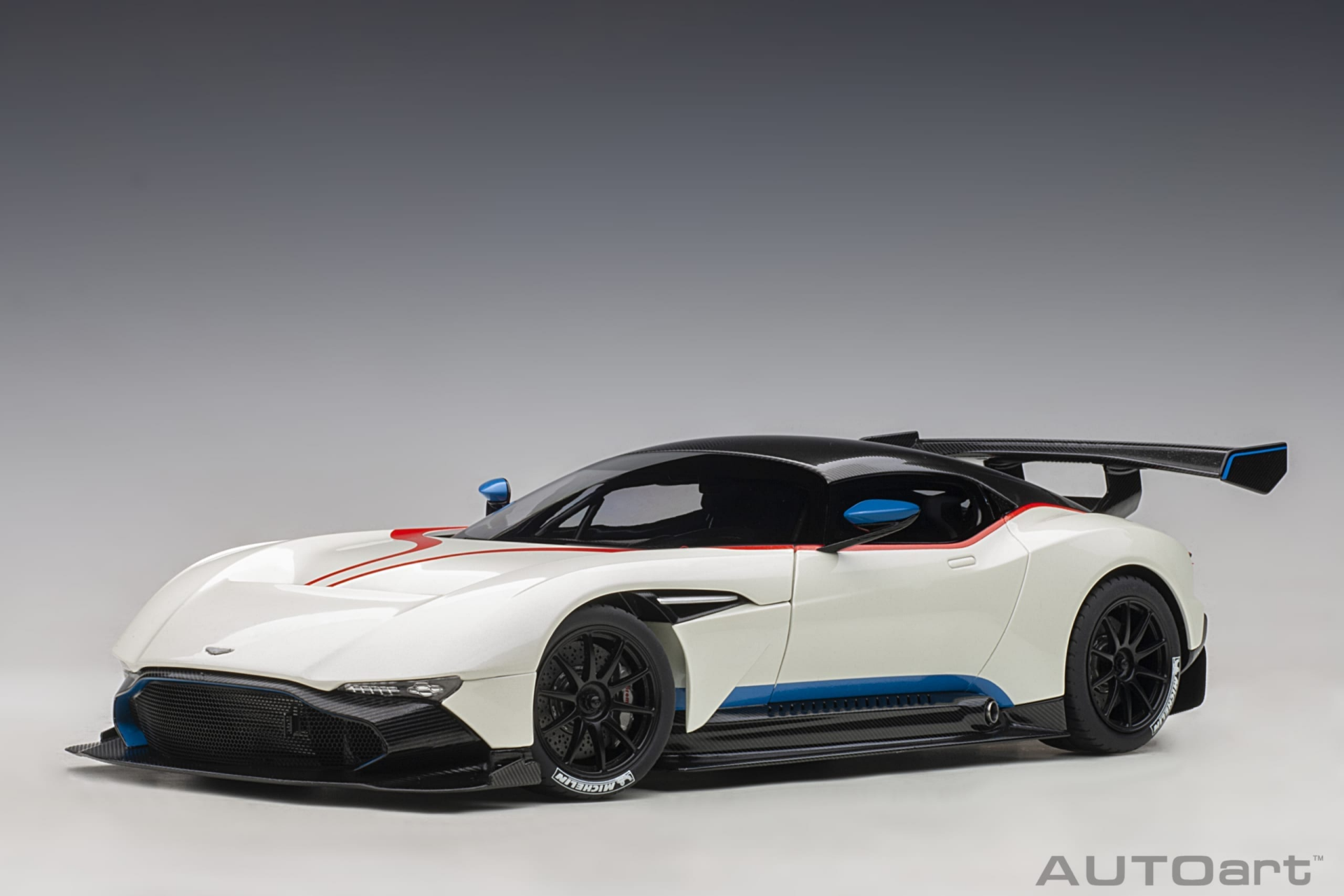 1/18 AUTOart Aston Martin Vulcan (Stratus White) with Red and Blue stripes