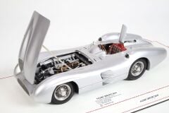 1/18 CMC - MERCEDES BENZ - W196R SPIDER STROMLINIE 1954