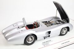 1/18 CMC - MERCEDES BENZ - W196R SPIDER STROMLINIE 1954