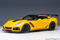 1/18 AUTOart Chevrolet Corvette C7 ZR1 (Corvette Racing Yellow Tintcoat) - 71278