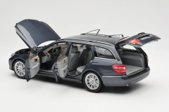 1/18 Minichamps Mercedes E Class S212 T Model Tenorit Gray Metallic