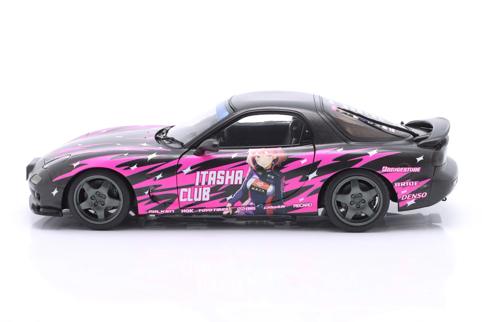 Voiture de 1999 couleur noir et rose - SOLIDO WORKS ITASHA CLUB - MAZDA RX7 FD3RS