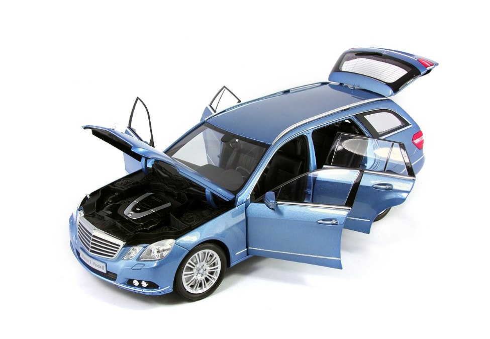 1/18 MINICHAMPS - MERCEDES BENZ - E-CLASS T-MODEL