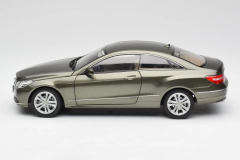 1/18 NOREV - MERCEDES BENZ - E-CLASS COUPE (C207) 2009