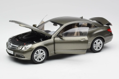 1/18 NOREV - MERCEDES BENZ - E-CLASS COUPE (C207) 2009