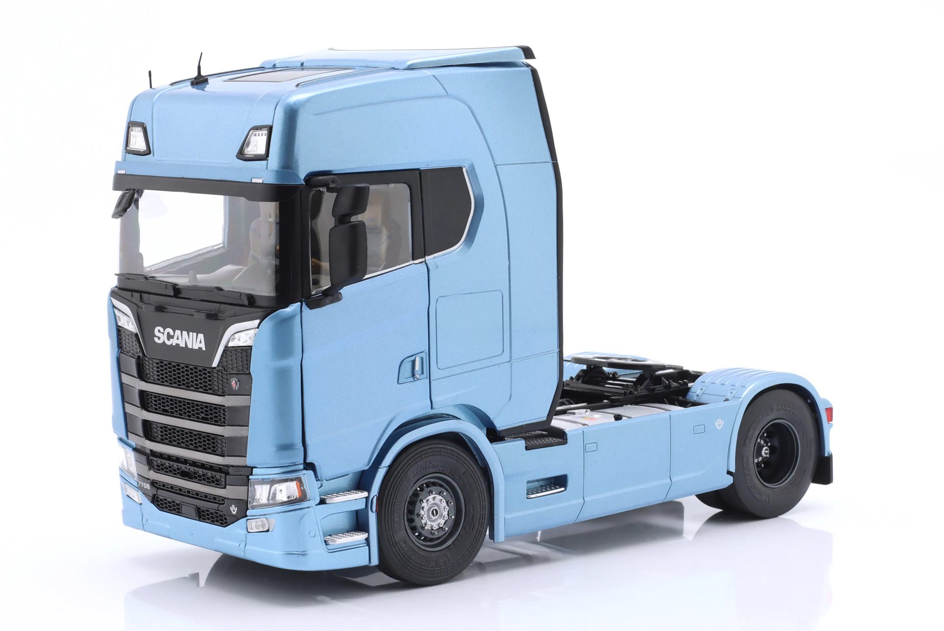 SOLIDO - SCANIA - S770 V8 TRACTOR TRUCK HIGHLINE 2-ASSI 2021