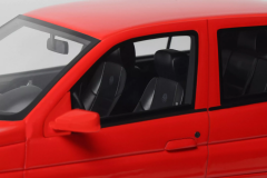 Ön Sipariş - 1/18 OTTO Alfa Romeo 155 GTA Stradale Alfa Red 130 1993 - OT1132