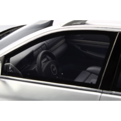 1/18 OTTO-MOBILE - AUDI - A4 RS4 B5 2000