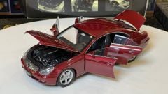 KYOSHO - MERCEDES-BENZ CLS RED