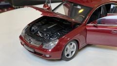 KYOSHO - MERCEDES-BENZ CLS RED