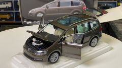 MINICHAMPS - VOLKSWAGEN - SHARAN 2010