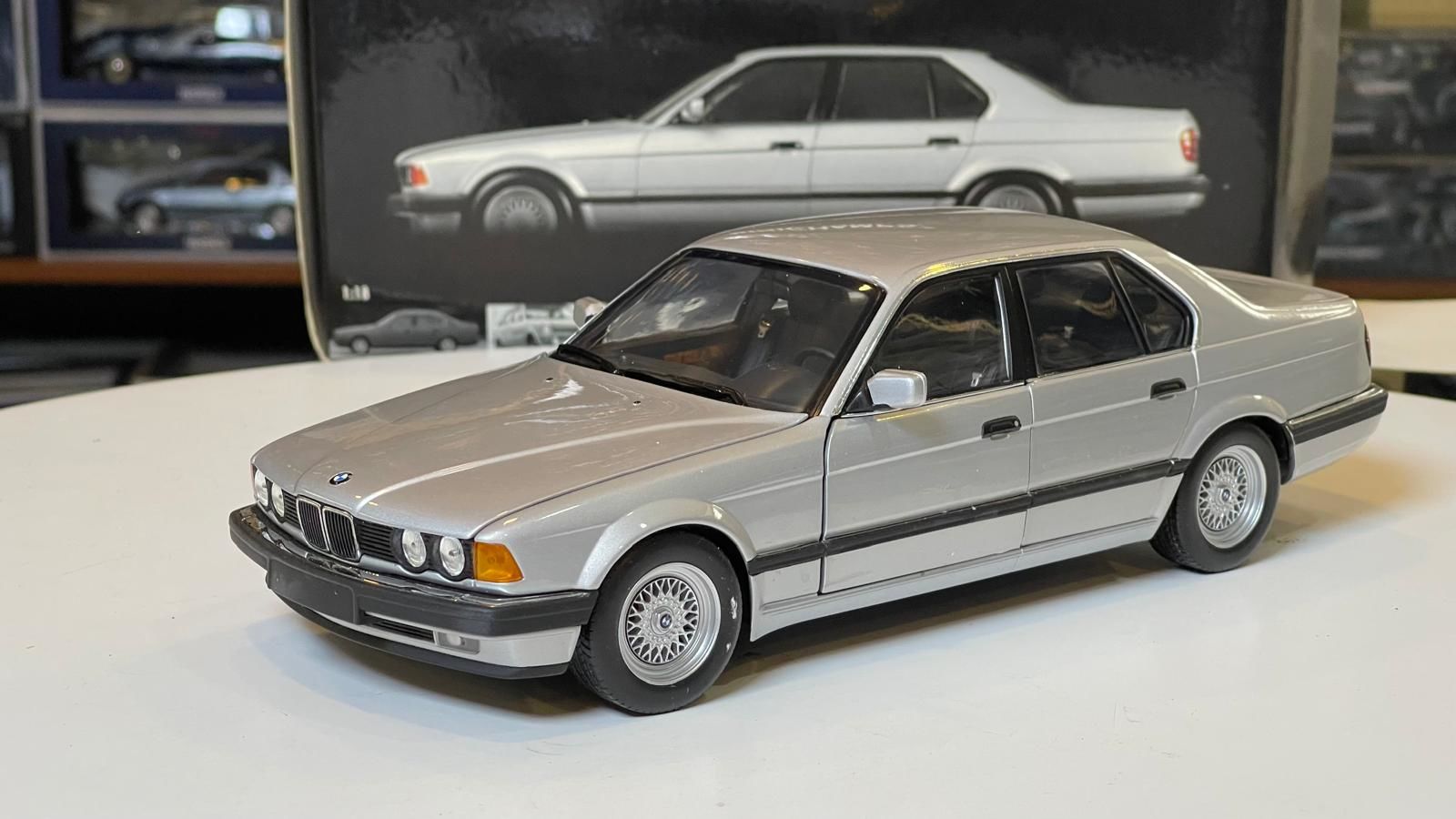 MINICHAMPS - BMW - 7-SERIES 730i (E32) 1986