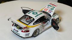 MINICHAMPS - PORSCHE - 911 996 GT3RSR N 23 WINNER CLASS 12h SEBRING 2004 BERNHARD