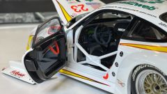 MINICHAMPS - PORSCHE - 911 996 GT3RSR N 23 WINNER CLASS 12h SEBRING 2004 BERNHARD