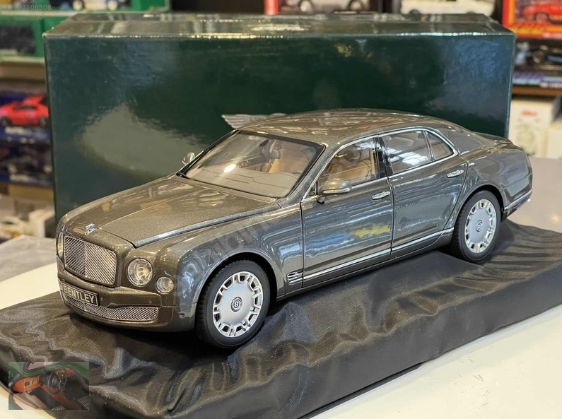 MINICHAMPS - BENTLEY - MULSANNE 2010