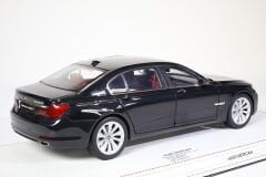 1/18 KYOSHO - BMW - 7-SERIES ACTIVEHYBRID 2009