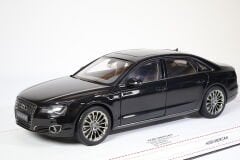 1/18 KYOSHO - AUDI - A8L W12 FSI 2010