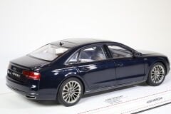 1/18 KYOSHO - AUDI - A8L W12 FSI 2010