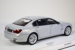 1/18 KYOSHO - BMW - 7-SERIES 750Li (F02) 2009
