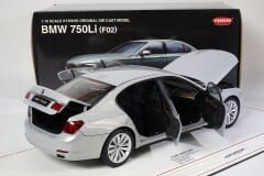 1/18 KYOSHO - BMW - 7-SERIES 750Li (F02) 2009