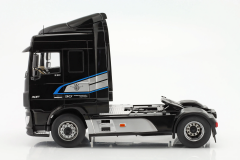 1/18 Premium ClassiXXs DAF XF Space Cab - PCL30212
