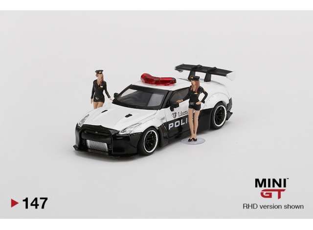LB WORKS Nissan GT-R R35 Type 1 Rear Wing Version 1 LB Works Police including 2 Female Police Figures