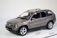 1/18 KYOSHO - BMW X5 4.4İ FACELIFT 2005