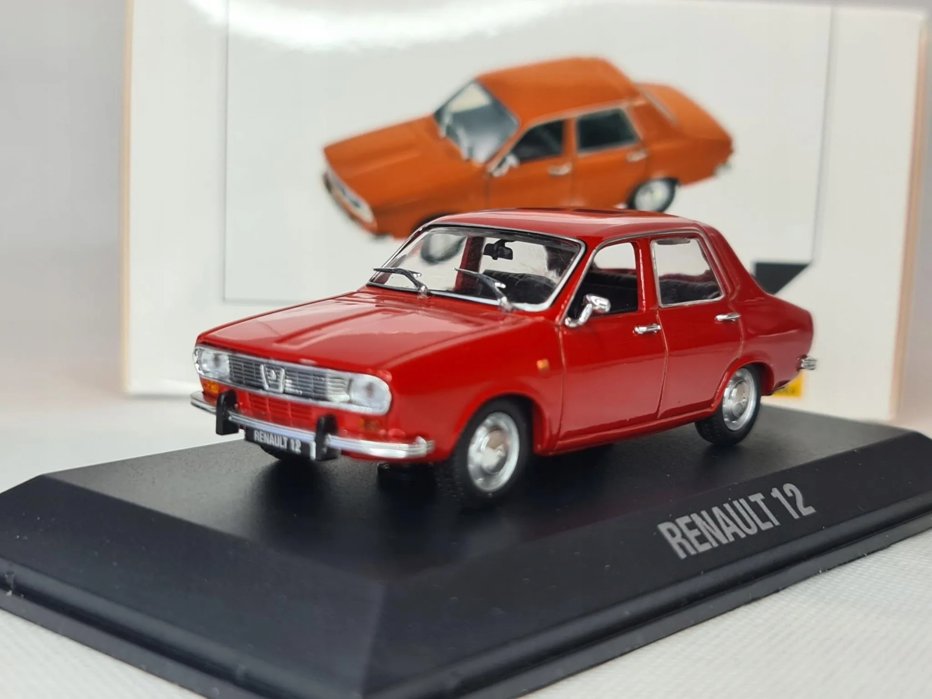 1/43 NOREV RENAULT R12  1969 - 7711780922