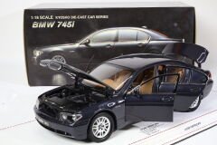 1/18 KYOSHO - BMW - 7-SERIES 745i 2005