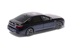 Ön Sipariş - 1/18 Minichamps BMW i7 M70 (G70) - 110023701