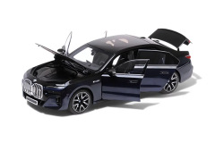 Ön Sipariş - 1/18 Minichamps BMW i7 M70 (G70) - 110023701