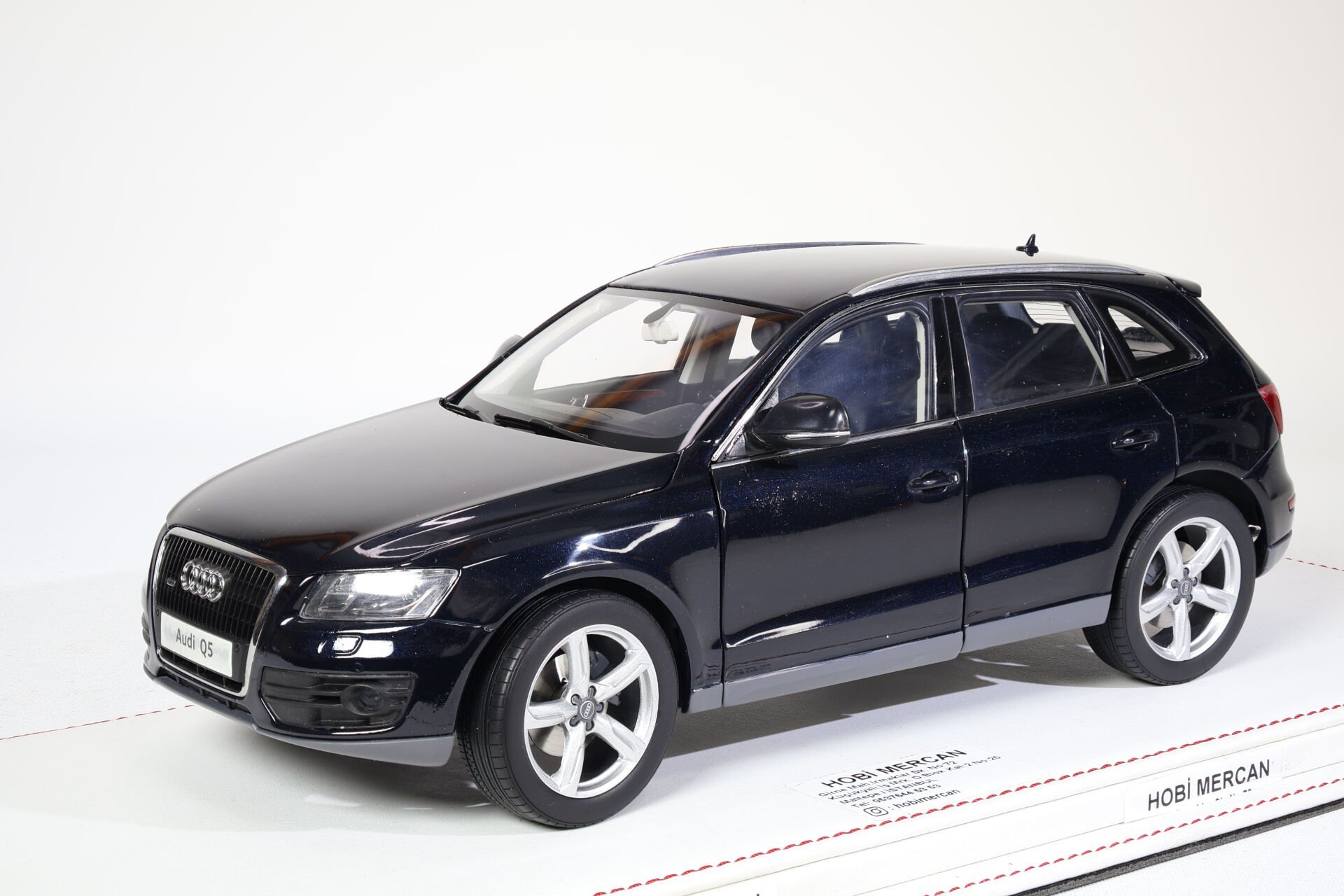 1/18 KYOSHO - AUDI - Q5 2.0T QUATTRO 2008