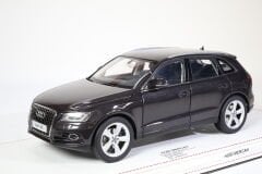 1/18 KYOSHO - AUDI - Q5 4-DOOR MY 2013