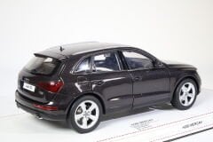 1/18 KYOSHO - AUDI - Q5 4-DOOR MY 2013