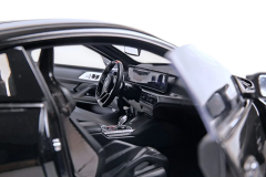 Ön Sipariş - 1/18 MINICHAMPS BMW M4 2024 Black Metallic - 110020141