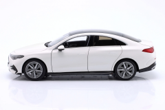 1/18 NZG - MERCEDES BENZ - CLA-CLASS (C174) BEV 2025