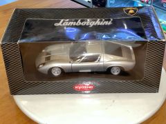 KYOSHO LAMBORGHİNİ MİURA P400 SV
