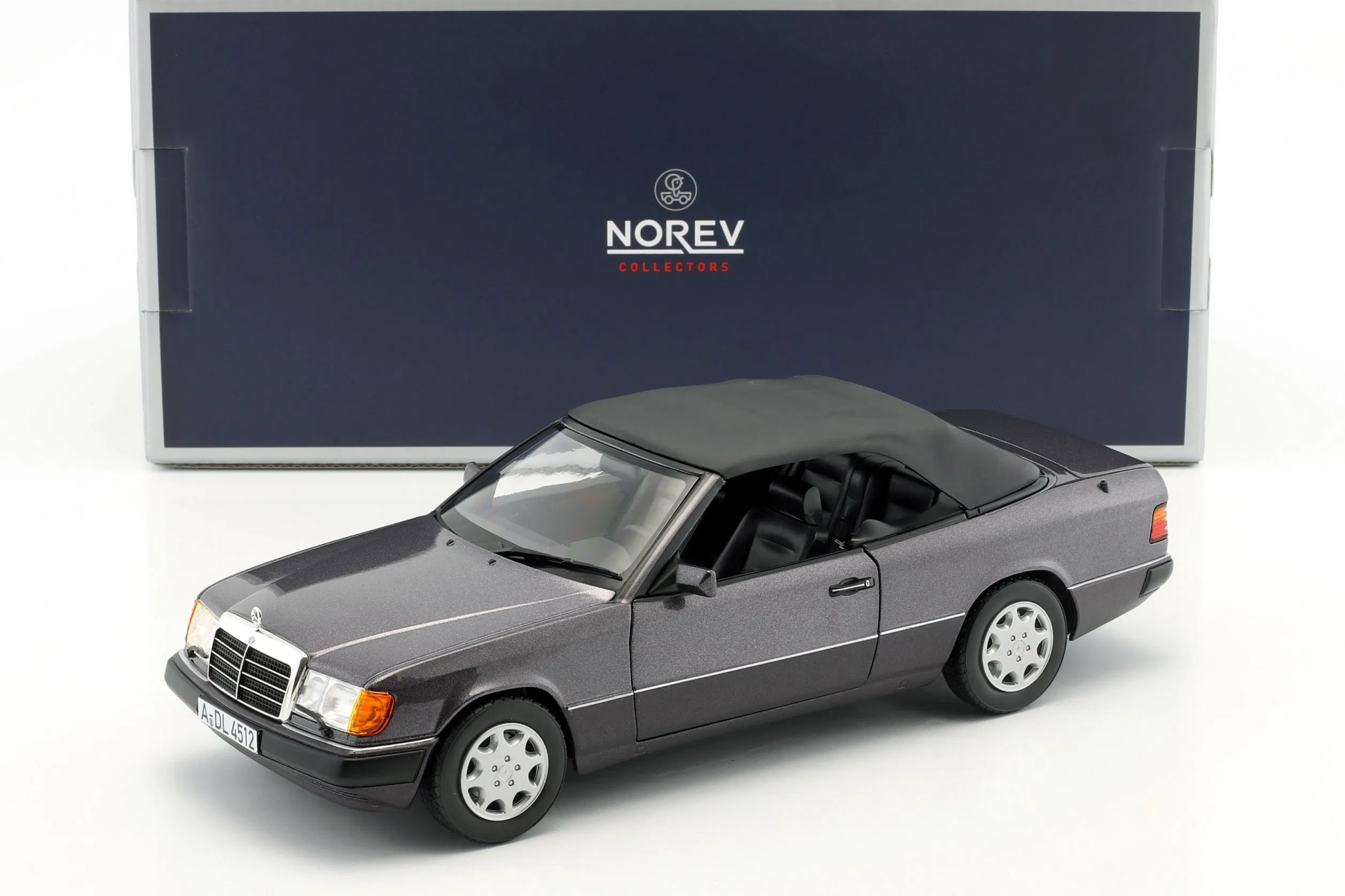 1/18 NOREV Mercedes-Benz 300 CE-24 Cabriolet year 1990 violet metallic