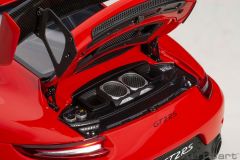 AUTOART PORSCHE 991-2 GT2 RS WEISSACH 2019